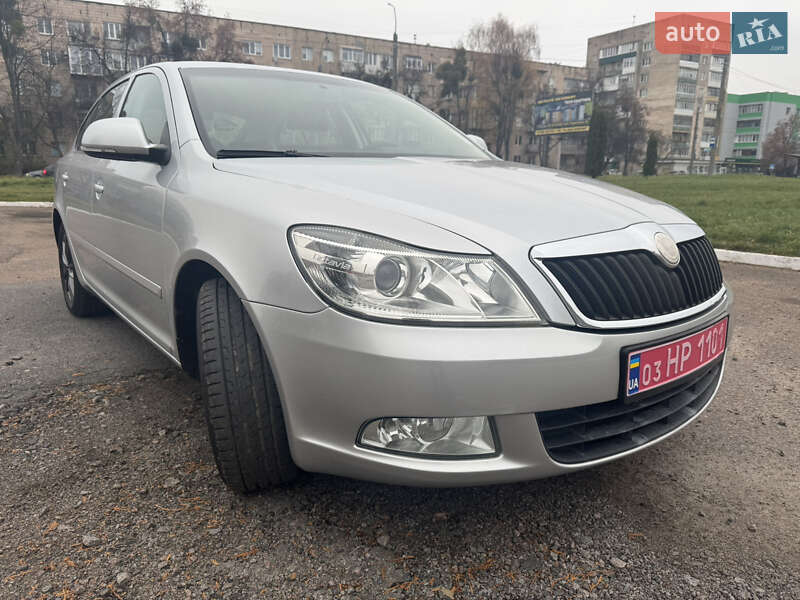 Лифтбек Skoda Octavia 2009 в Ровно фото 5 Лифтбек Skoda Octavia 2009 в Ровно