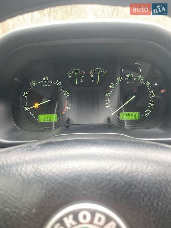 Лифтбек Skoda Octavia 2006 в Днепре