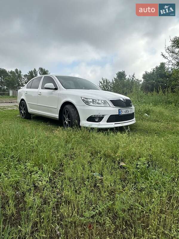 Универсал Skoda Octavia 2012 в Полтаве