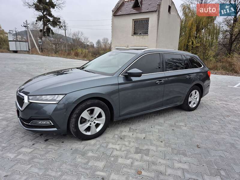 Універсал Skoda Octavia 2021 в Бережанах