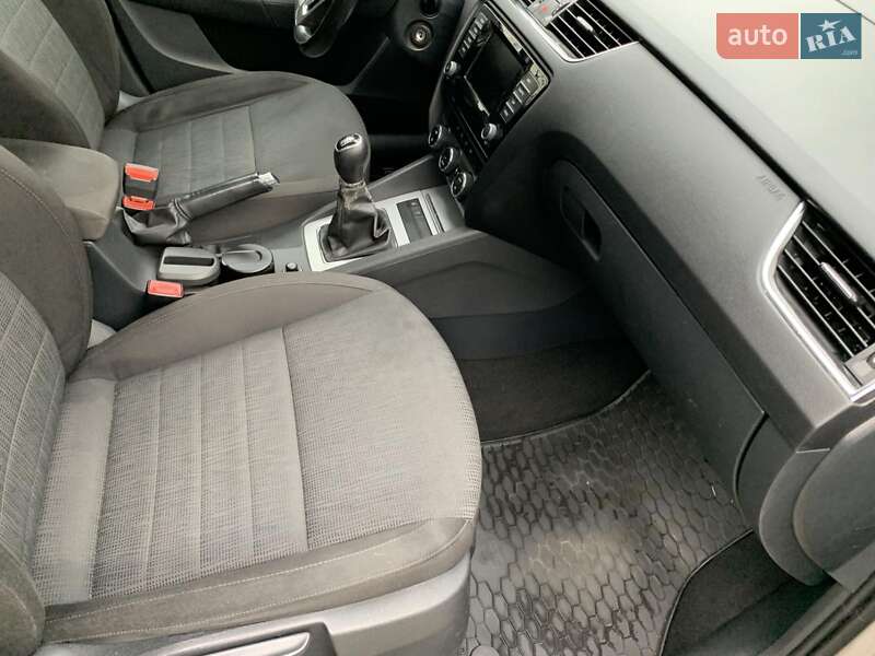 Универсал Skoda Octavia 2013 в Вараше