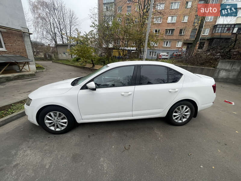 Лифтбек Skoda Octavia 2015 в Хмельницком