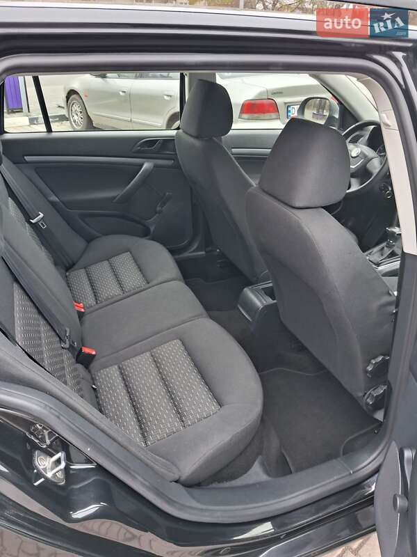 Универсал Skoda Octavia 2012 в Ровно