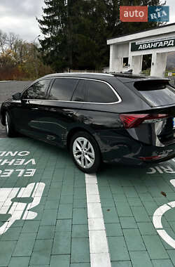 Универсал Skoda Octavia 2021 в Сваляве