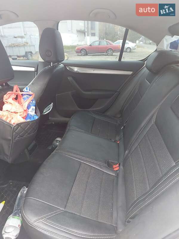 Лифтбек Skoda Octavia 2015 в Василькове