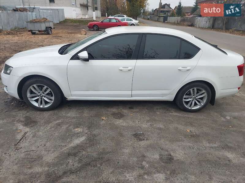 Лифтбек Skoda Octavia 2015 в Василькове