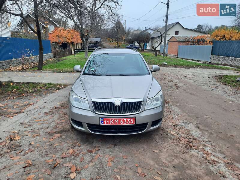 Універсал Skoda Octavia 2009 в Полтаві