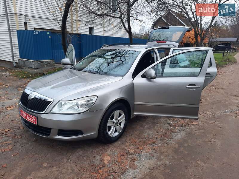 Універсал Skoda Octavia 2009 в Полтаві