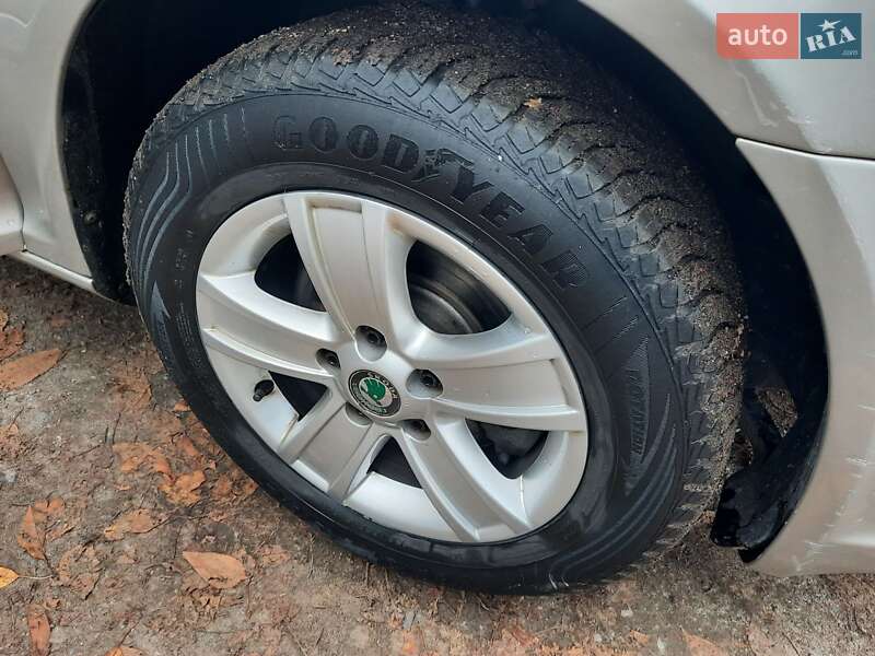 Універсал Skoda Octavia 2009 в Полтаві