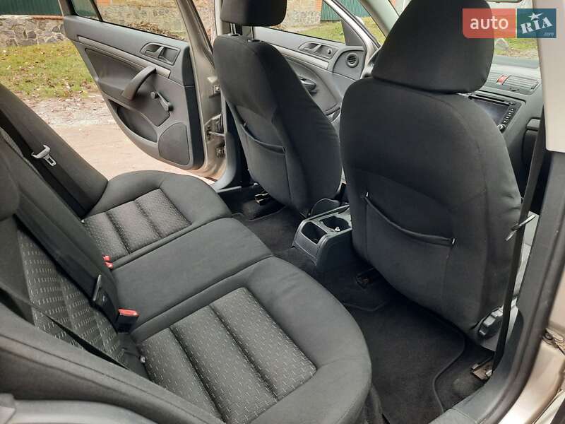 Універсал Skoda Octavia 2009 в Полтаві