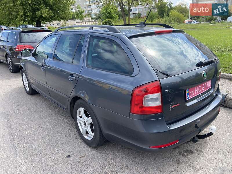Универсал Skoda Octavia 2011 в Ровно фото 29 Универсал Skoda Octavia 2011 в Ровно