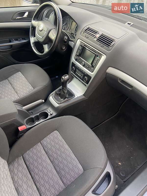 Универсал Skoda Octavia 2011 в Ровно фото 5 Универсал Skoda Octavia 2011 в Ровно