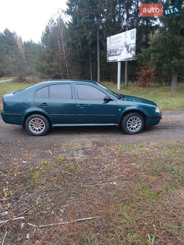 Лифтбек Skoda Octavia 2000 в Лопатине