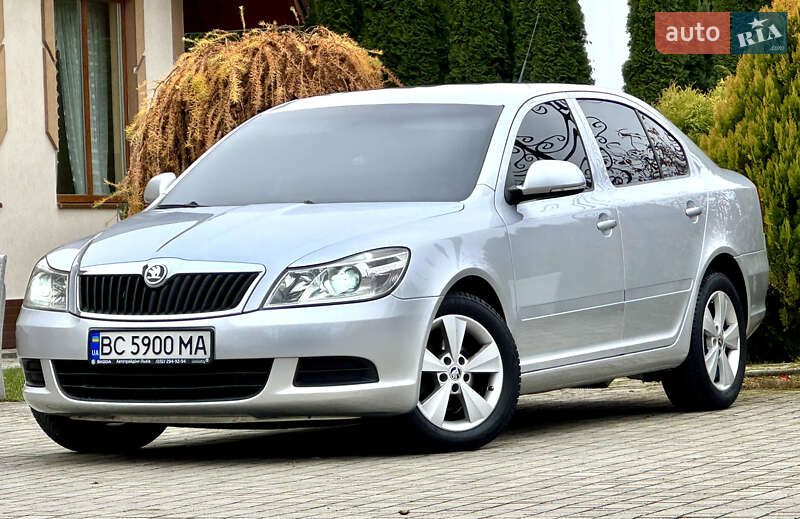 Лифтбек Skoda Octavia 2009 в Самборе