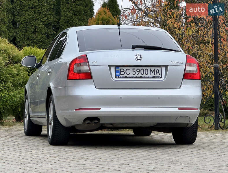 Лифтбек Skoda Octavia 2009 в Самборе