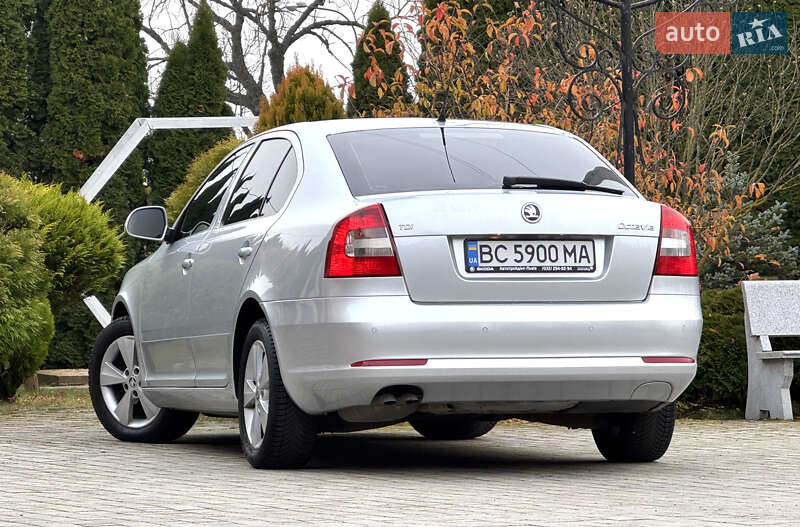 Лифтбек Skoda Octavia 2009 в Самборе
