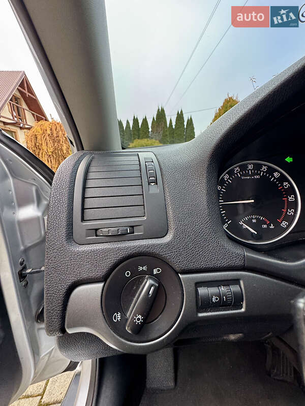 Лифтбек Skoda Octavia 2009 в Самборе