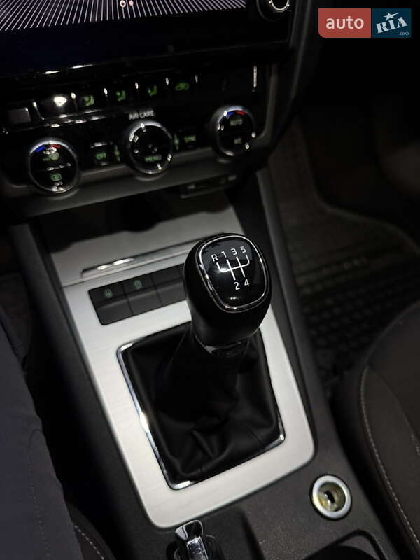 Лифтбек Skoda Octavia 2017 в Бахмаче фото 32 Лифтбек Skoda Octavia 2017 в Бахмаче