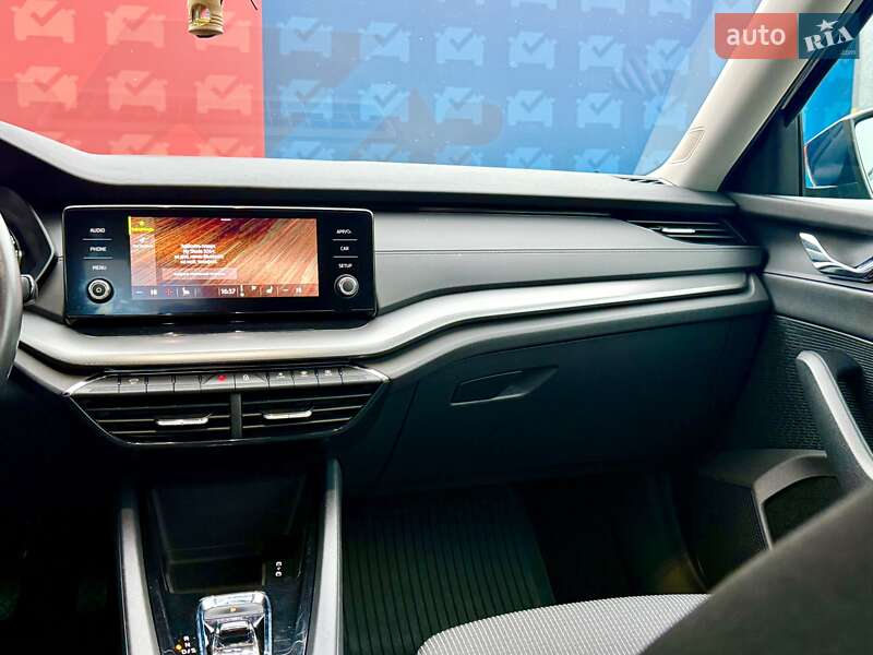 Лифтбек Skoda Octavia 2021 в Киеве фото 45 Лифтбек Skoda Octavia 2021 в Киеве