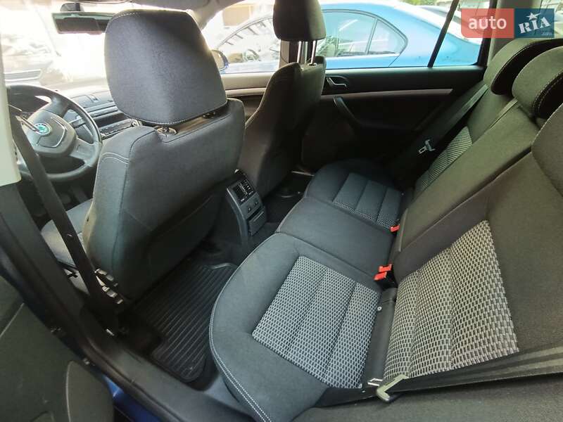 Універсал Skoda Octavia 2011 в Львові фото 5 Універсал Skoda Octavia 2011 в Львові