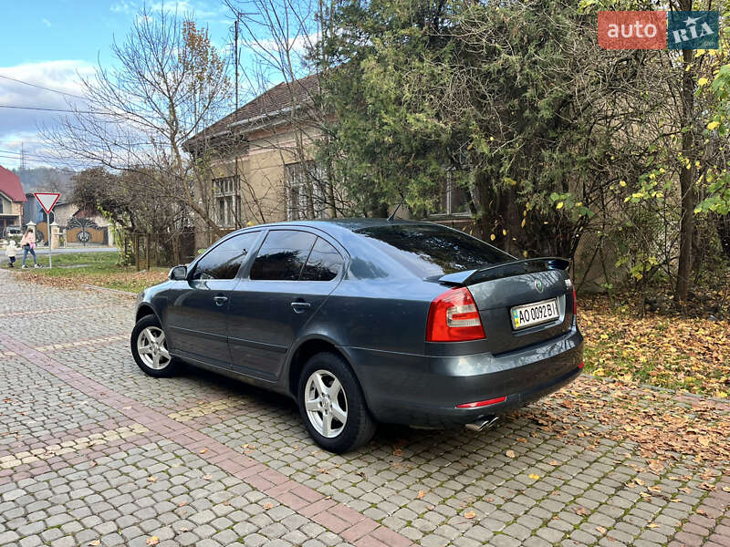 Ліфтбек Skoda Octavia 2006 в Тячеві