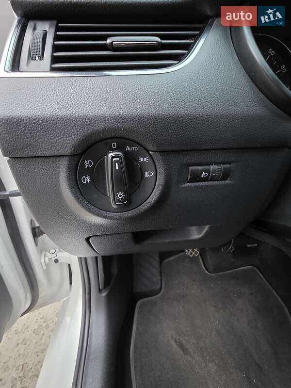 Універсал Skoda Octavia 2013 в Києві фото 57 Універсал Skoda Octavia 2013 в Києві