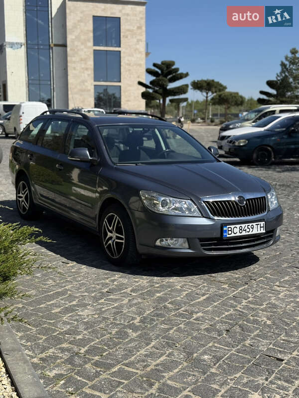Универсал Skoda Octavia 2010 в Львове фото 3 Универсал Skoda Octavia 2010 в Львове