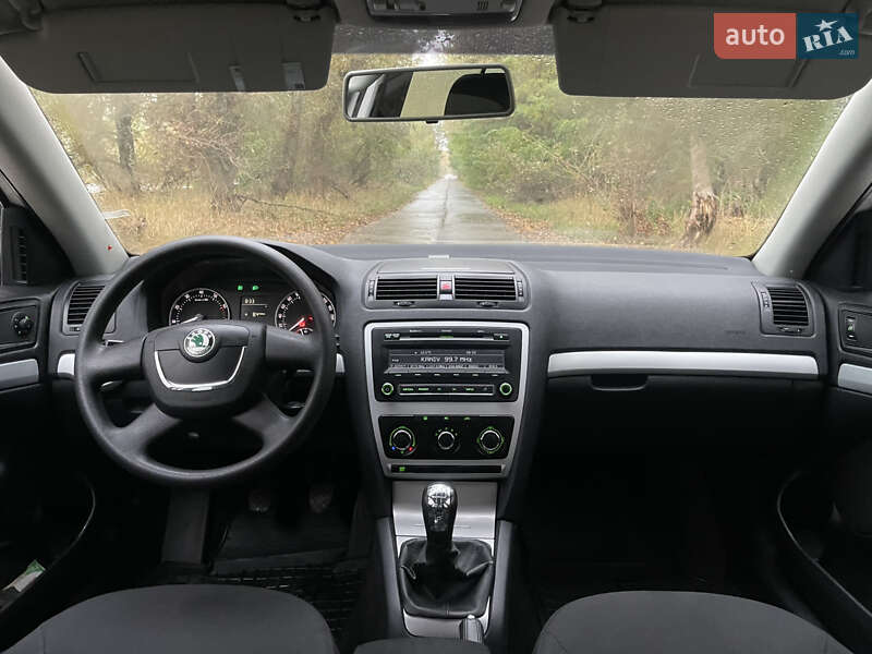 Лифтбек Skoda Octavia 2010 в Каневе фото 2 Лифтбек Skoda Octavia 2010 в Каневе