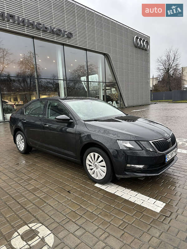 Лифтбек Skoda Octavia 2018 в Львове фото 3 Лифтбек Skoda Octavia 2018 в Львове