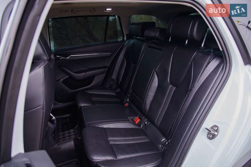 Универсал Skoda Octavia 2021 в Бердичеве