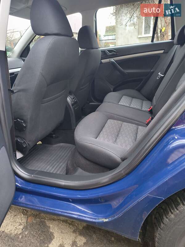 Универсал Skoda Octavia 2012 в Владимире фото 11 Универсал Skoda Octavia 2012 в Владимире