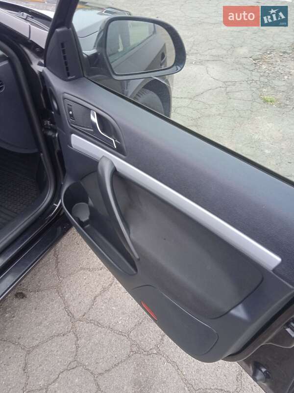 Универсал Skoda Octavia 2009 в Ровно