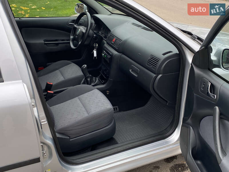 Ліфтбек Skoda Octavia 2008 в Корсунь-Шевченківському фото 32 Ліфтбек Skoda Octavia 2008 в Корсунь-Шевченківському