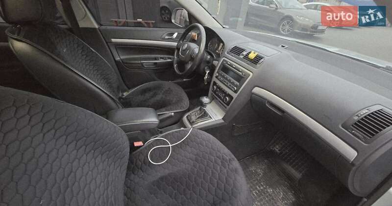 Ліфтбек Skoda Octavia 2009 в Києві
