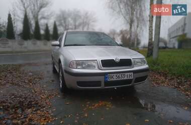 Лифтбек Skoda Octavia 2003 в Корце