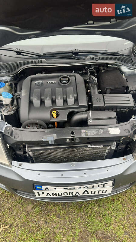 Ліфтбек Skoda Octavia 2012 в Смілі