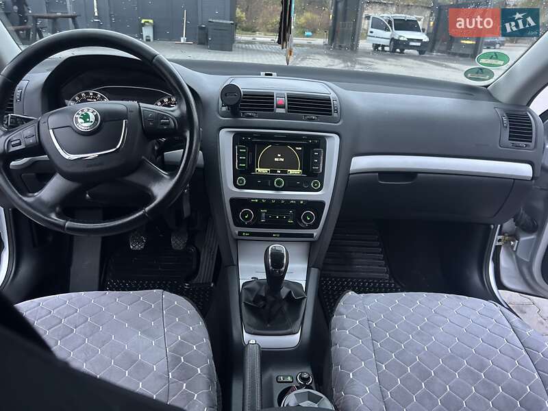 Универсал Skoda Octavia 2011 в Зборове