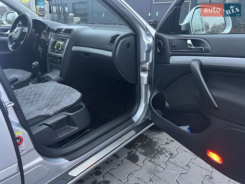 Универсал Skoda Octavia 2011 в Зборове