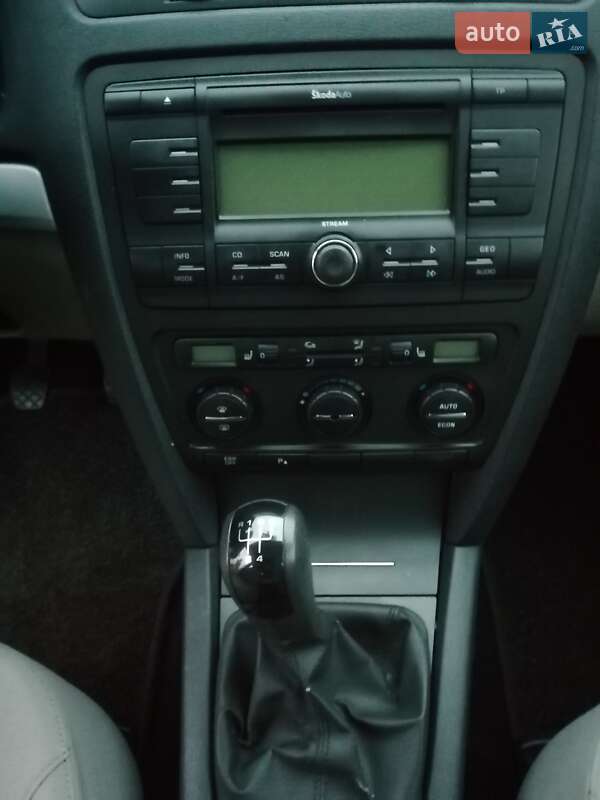 Универсал Skoda Octavia 2005 в Ровно