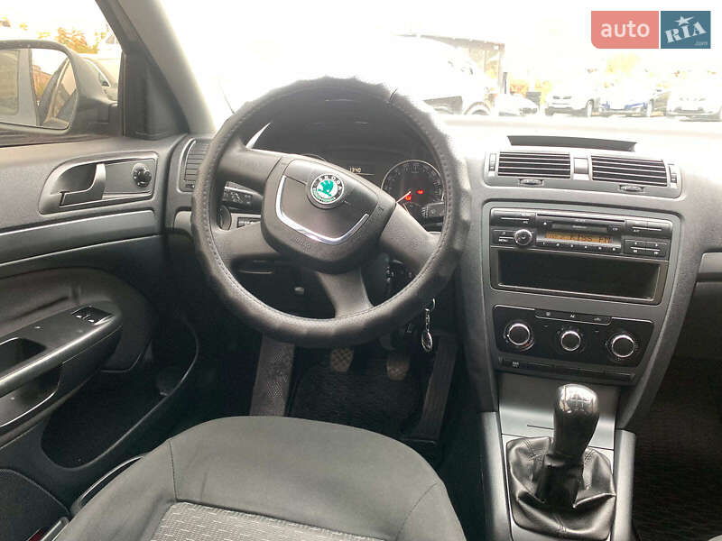 Универсал Skoda Octavia 2010 в Виннице