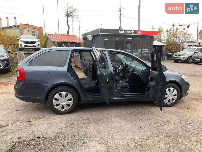 Универсал Skoda Octavia 2010 в Виннице