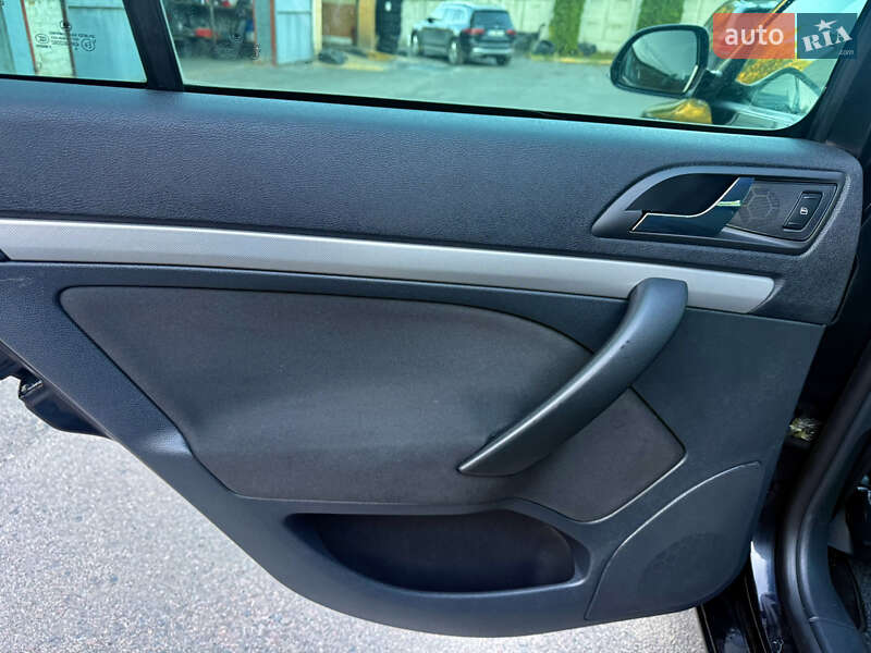 Універсал Skoda Octavia 2010 в Рівному