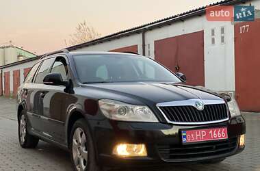 Универсал Skoda Octavia 2010 в Луцке