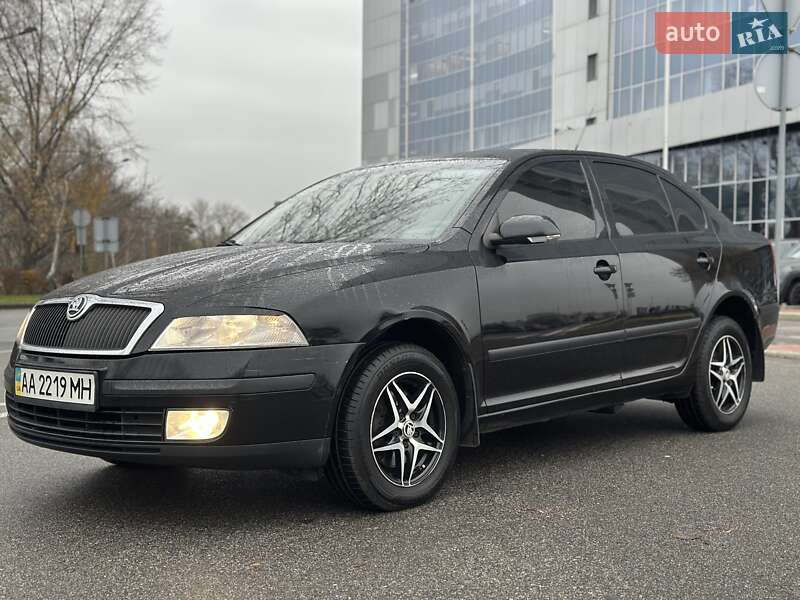 Лифтбек Skoda Octavia 2008 в Киеве