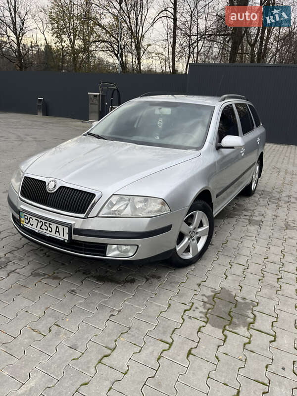 Универсал Skoda Octavia 2008 в Дрогобыче