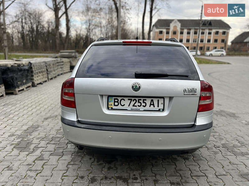Универсал Skoda Octavia 2008 в Дрогобыче