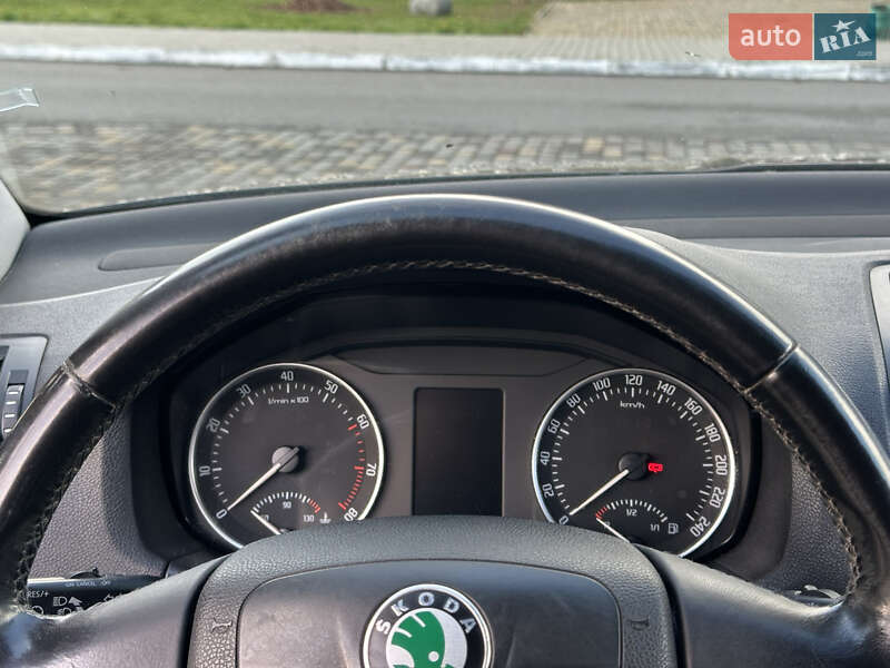 Универсал Skoda Octavia 2010 в Луцке