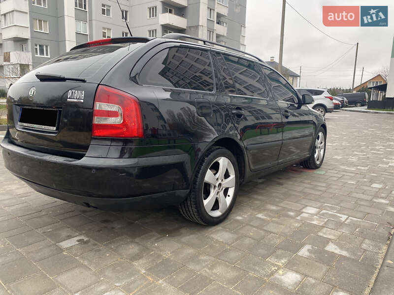 Универсал Skoda Octavia 2006 в Вараше