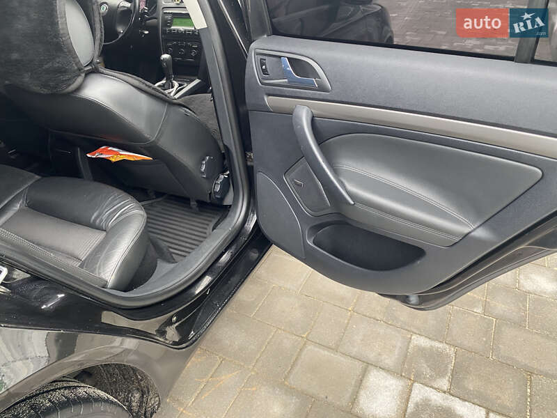 Универсал Skoda Octavia 2006 в Вараше