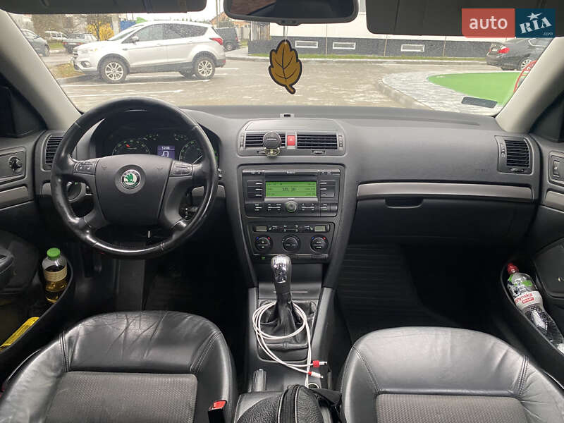 Универсал Skoda Octavia 2006 в Вараше